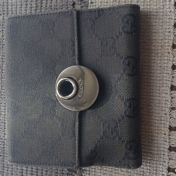 Gucci Handbags - Gucci Vintage Eclipse Compact Wallet Black